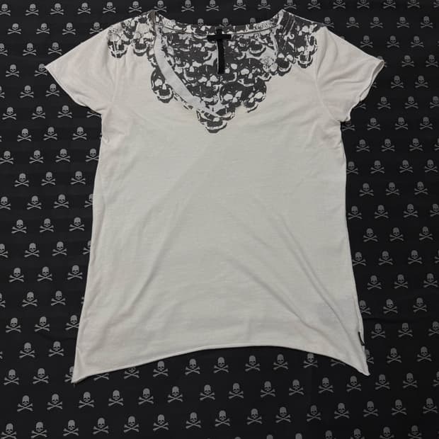 “L.G.B” BACKCROSSKULL TS