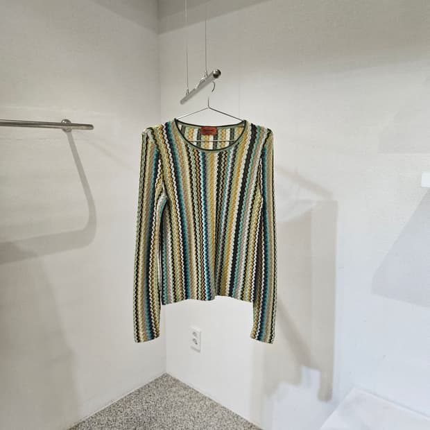 미쏘니 스프라이트 패턴 니트