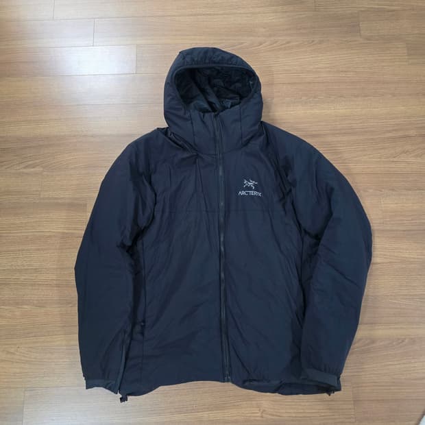 (L) 아크테릭스 아톰 AR 헤비웨이트 후디 자켓 블랙