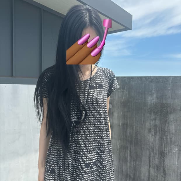 히스테릭글래머 스터드 스컬 티