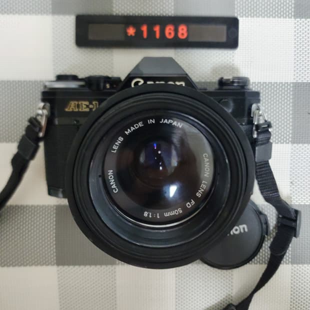 캐논 AE-1 필름카메라 블랙바디 1.4 단렌즈 케이스포함
