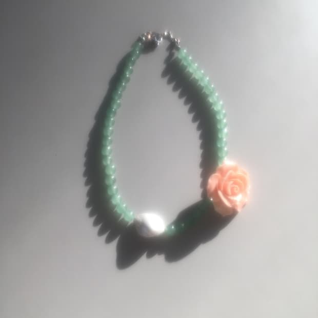 Viburnum shop 러블리 옥 장미 목걸이