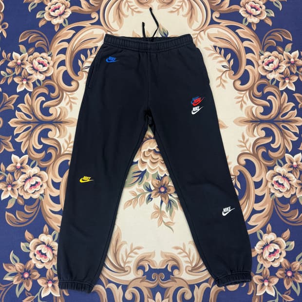 (L)나이키 Nike 멀티로고 코튼 조거팬츠(블랙)