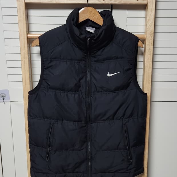 나이키 조끼 베스트 패딩 자켓 블랙