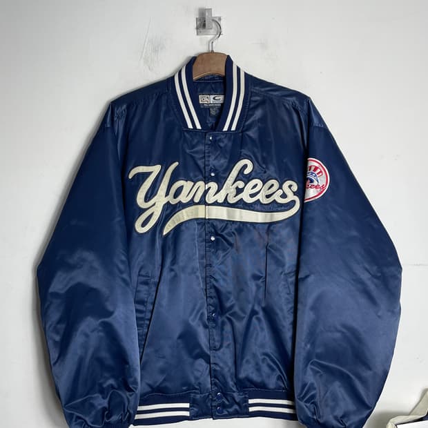 90s 뉴욕 양키스 쿠스퍼다운 새틴 자켓 G-III 스타디움 점퍼