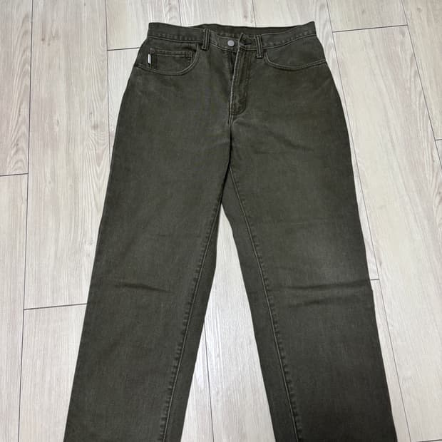 디스이즈네버댓 레귤러 진 올리브