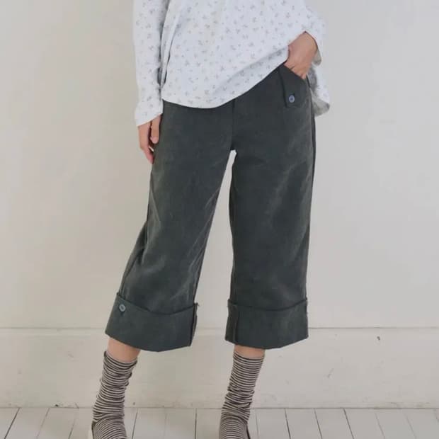오피쉬 폴드 포켓 카프리 팬츠 차콜