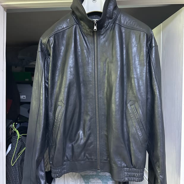 [XL] 렉토 크랙 하이넥 레더 재킷