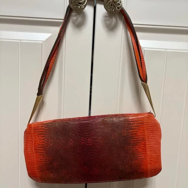 보테가베네타 뱀피 가방