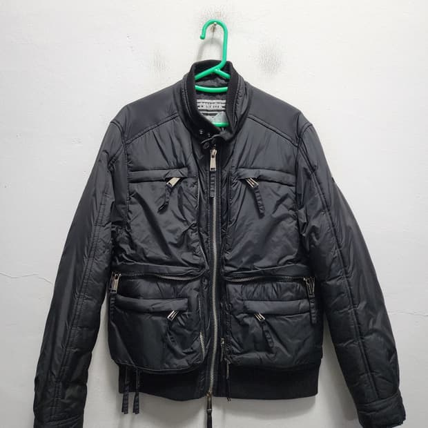 디스퀘어드2 멀티포켓 완장로고 유틸리티 봄버자켓