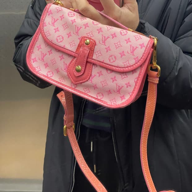루이비통 모노그램 핑크색 빈티지 핑크 카메라백 미니 데님 백