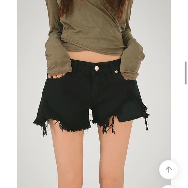 로우라이즈 커팅 코튼 숏팬츠