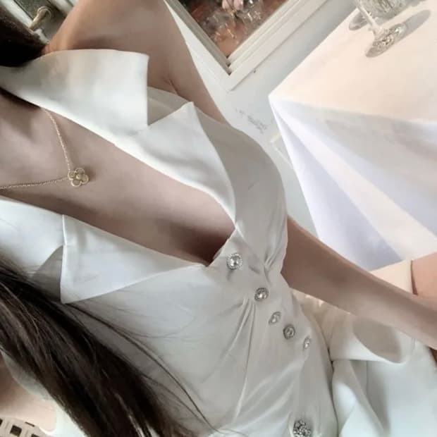 수입의류 큐빅 홀터넥 탑
