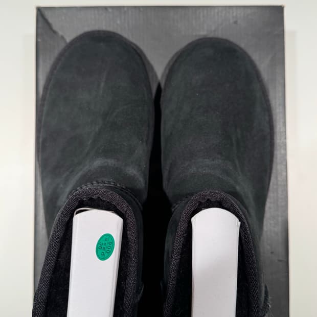 어그 UGG 숏 블랙 10size(280-285)판매합니다.