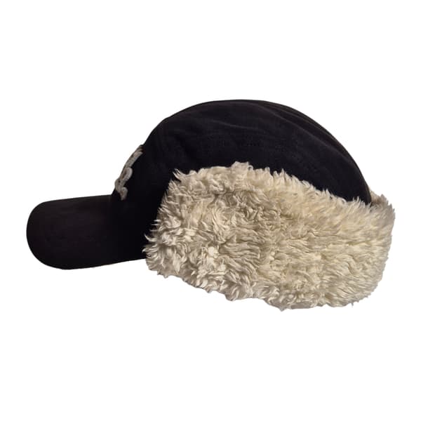 Vondutch) 본더치 Y2K 이어플랩 캡 검/흰