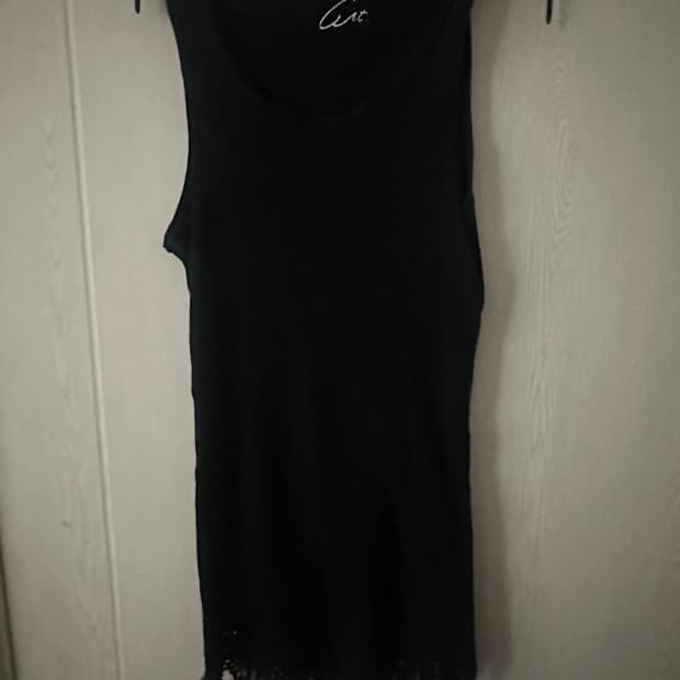 Art. Produced by DSI Sleeveless v-kei