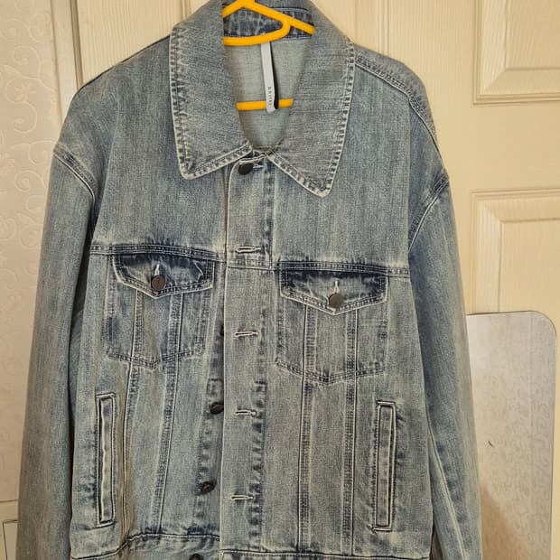 노이어 오버핏 크롭 자켓 팝니다