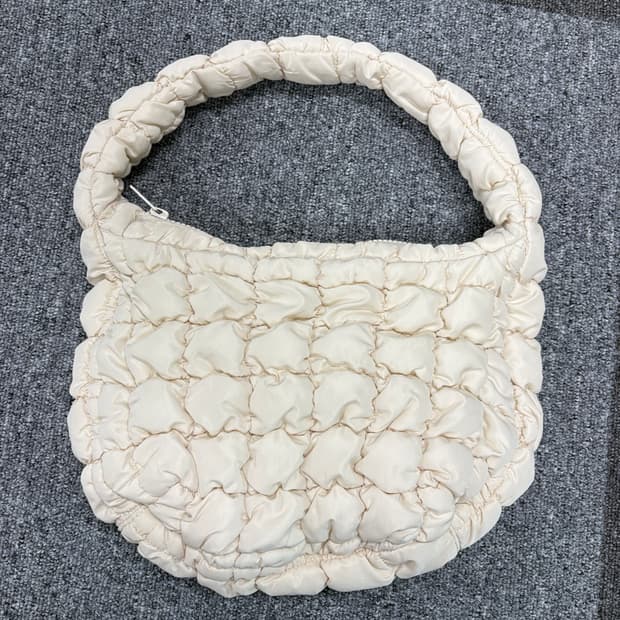 COS 구름백 숄더백 아이보리