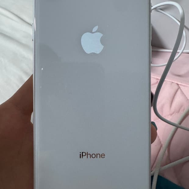 아이폰8 실버 화이트 S급 256기가 배터리 성능 81