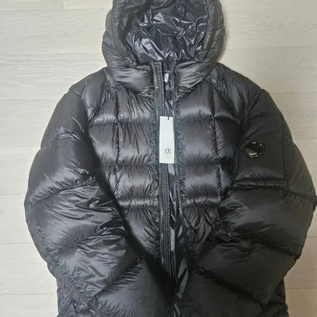 cp컴퍼니 dd쉘 후드 다운 자켓 블랙 25FW