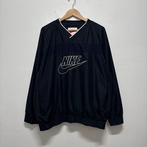 나이키 블랙 올드스쿨 스우시 웜업