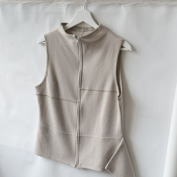 [KEIKO KISHI] wool unbalance sleeveless