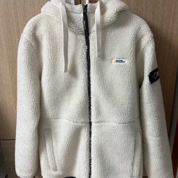 내셔널지오그래픽 뽀글이 후드집업 M