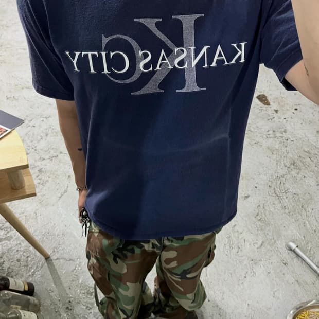 90-00s Jerzees faded tee