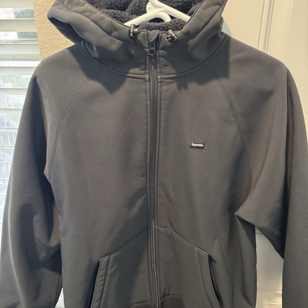 슈프림 윈드스토퍼 후드집업