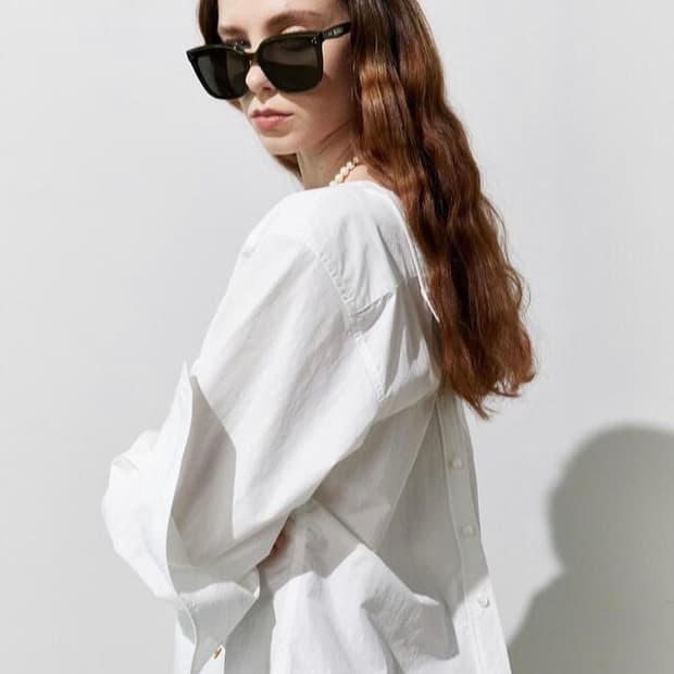 티케비 커프스 블라우스