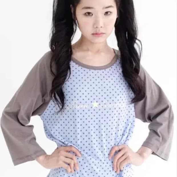 샵페어리 도트 레글런 슬리브 탑