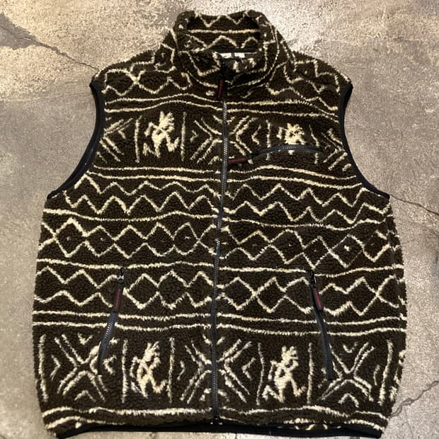 디스이즈네버댓 x 그라미치 플리스 베스트 브라운