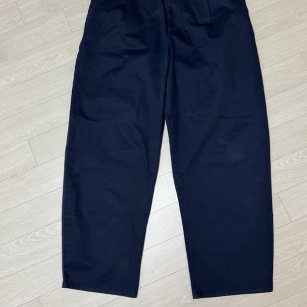 유니클로 베럴팬츠 네이비 L