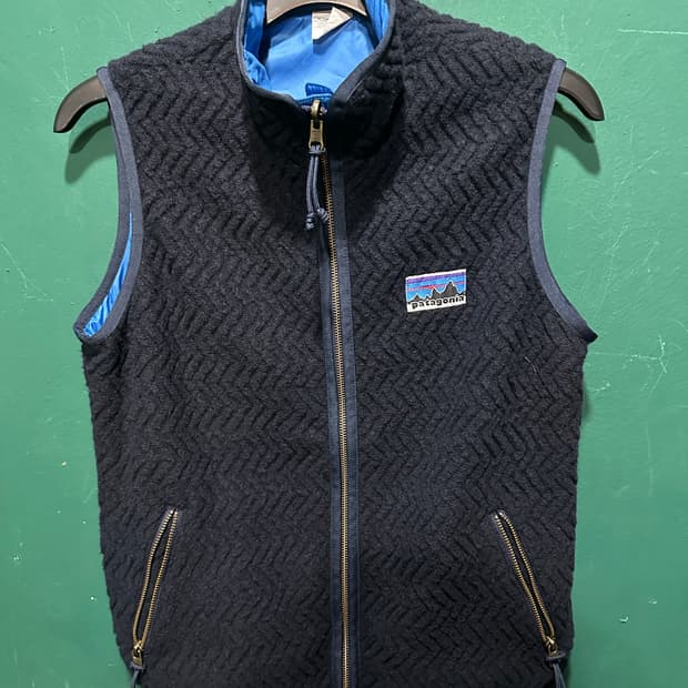 파타고니아 40주년 한정판 리버시블 베스트S