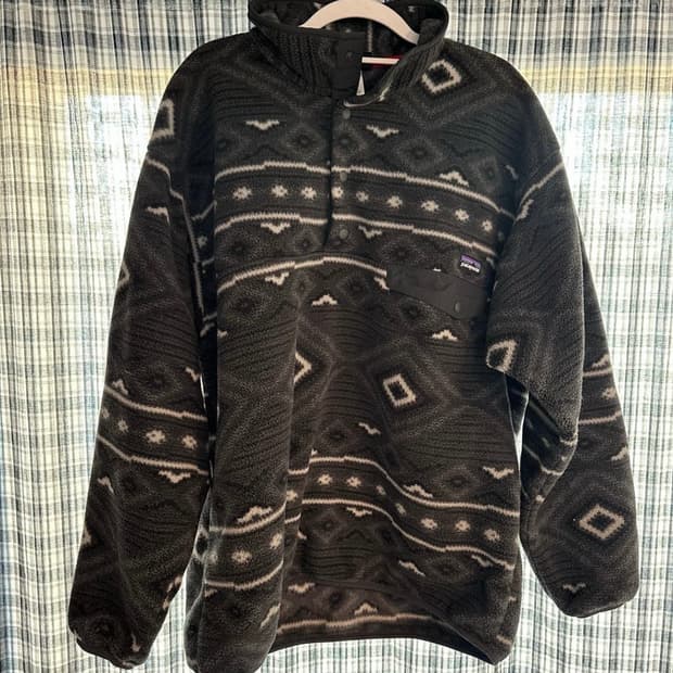 파타고니아 신칠라 아즈텍 L