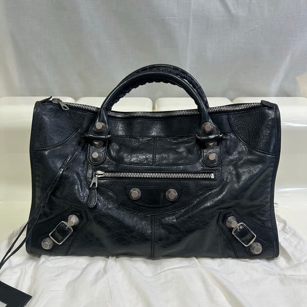 [A 정품] 발렌시아가 자이언트 시티 모터백 블랙