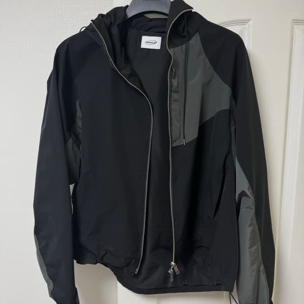 그레일즈 바람막이 2사이즈