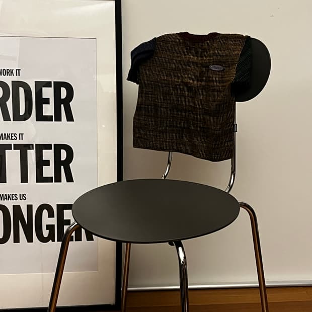 Mischief 미스치프 크롭탑 니트