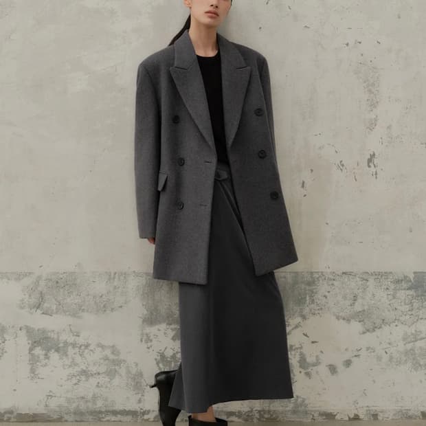 (새상품)무신사 우먼즈 울 블렌드 오버 숄더 더블 하프 코트 블랙 xs