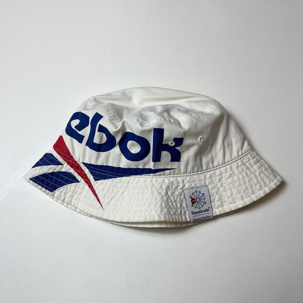 리복 클래식 벡터 버킷 햇 Q1352