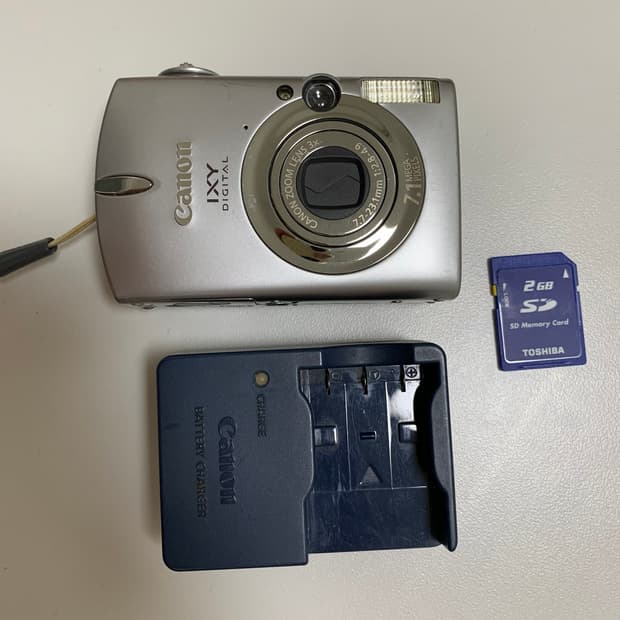캐논 디카 익서스750 (익시700) 디지털 카메라