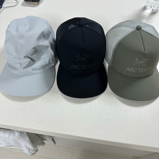 아크테릭스모자팝니다.
