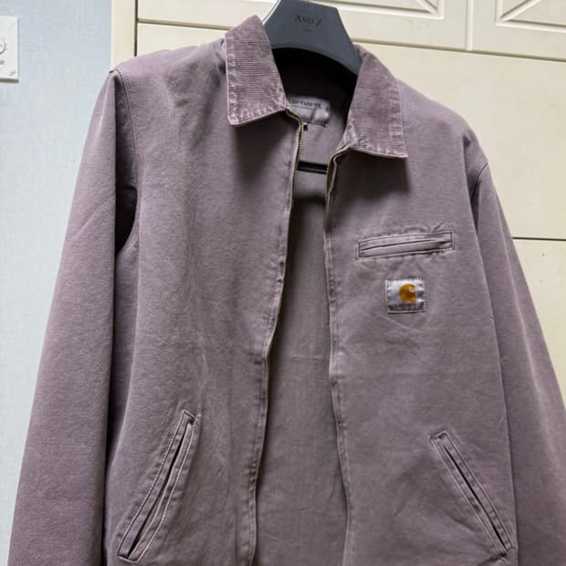 칼하트 디트로이트 자켓 연보라