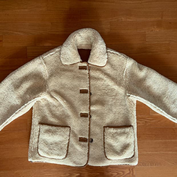 어반아웃피터스 무스탕 퍼자켓 mustang fur jacket 