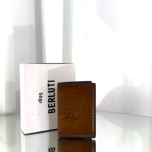 [정품] 벨루티 스크리토 레더 플랩 카드지갑