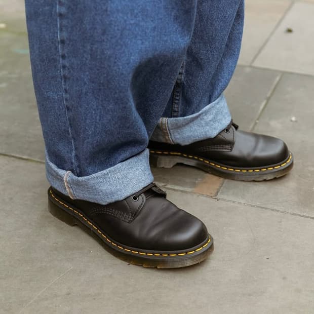 닥터마틴 3홀 블랙 - 260 (US8)