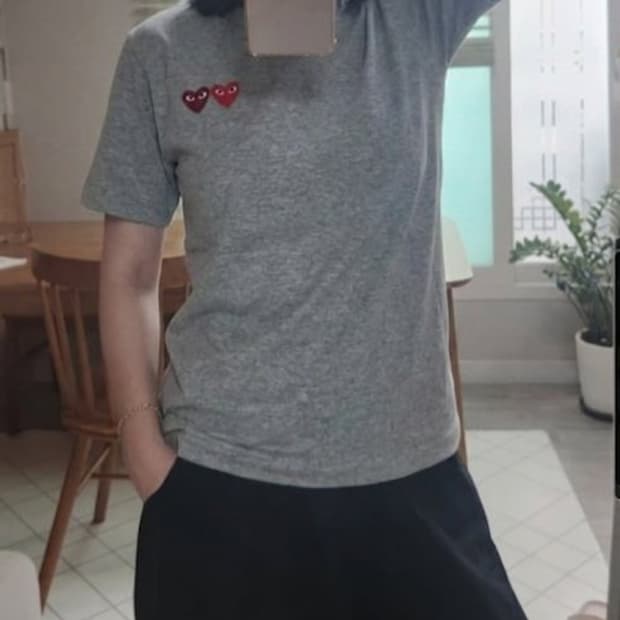꼼데가르송 플레이 더블하트 반팔티 그레이 M