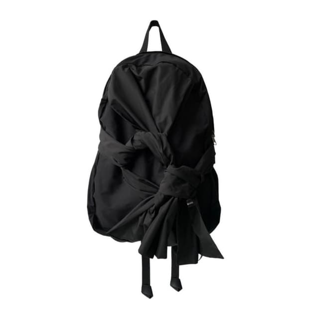 이우가마카라스 노티드 백팩 초판