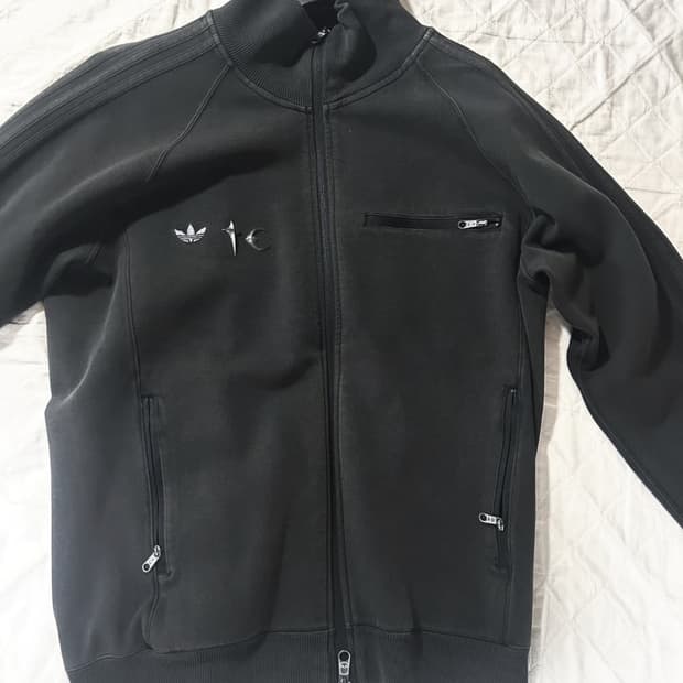 떠그클럽 x 아디다스 트랙탑