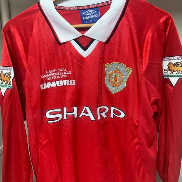 맨체스터 유나이티드 99/00 홈 유니폼 NO.7 베컴